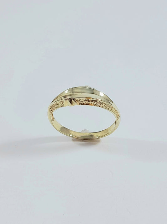 Vintage collection ring
