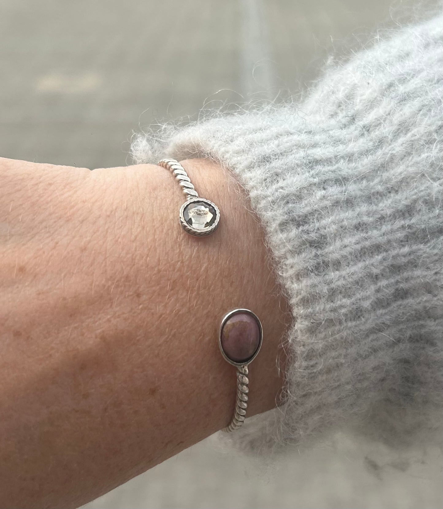 Huldre Sølv armring med ekte sten