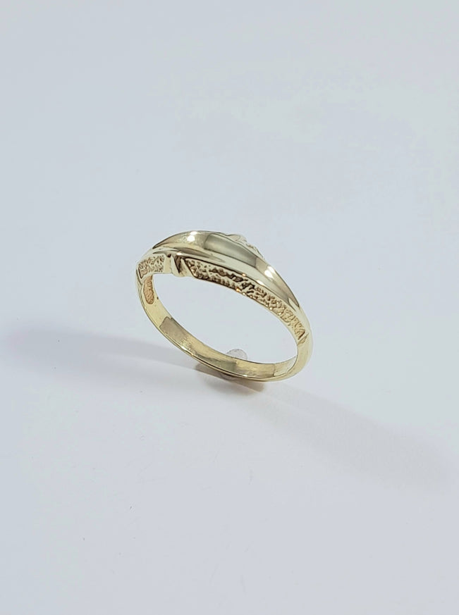 Vintage collection ring