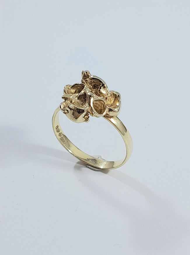 Vintage collection ring